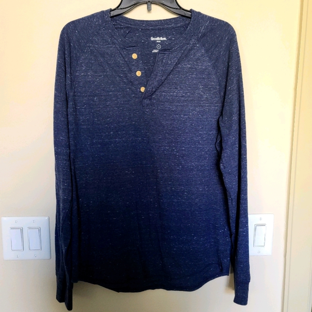 Blue long sleeve tee